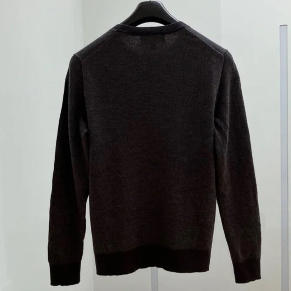 Banana Republic Grey Merino Wool Sweater - Size M - Picture 5 of 5